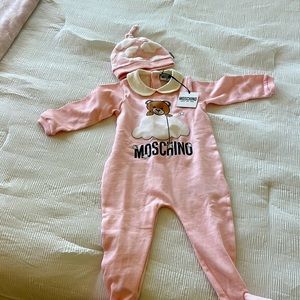 Brand new moschino girls jumpsuit with matching hat pink 9-12 mo
